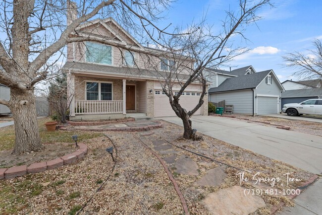 Building Photo - Updated 3BD/3BA Fountain Home w/ A/C!