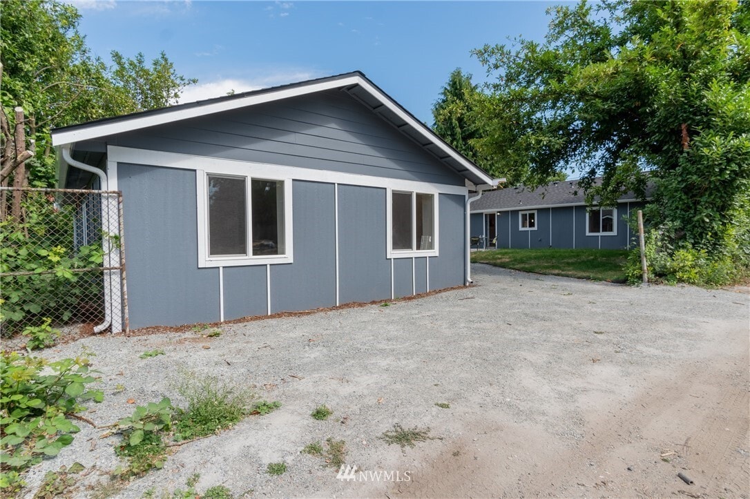 Building Photo - 210 SW 104th St