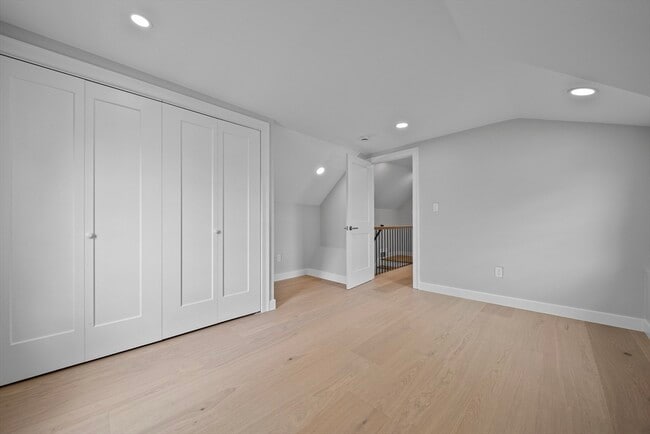 Building Photo - 58 Breezy Hill Terrace