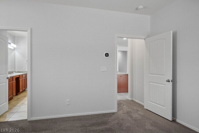 Building Photo - 4032 Little Bay Ave