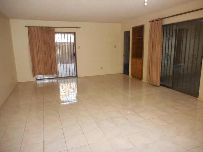 Building Photo - 3210 Isla Bahia Way