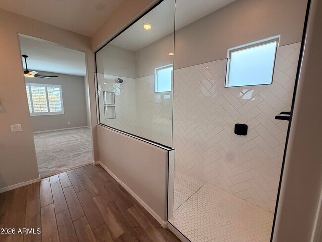 Building Photo - 5151 N 181st Dr