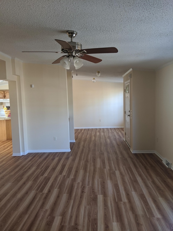 Building Photo - 73 Forest Dr