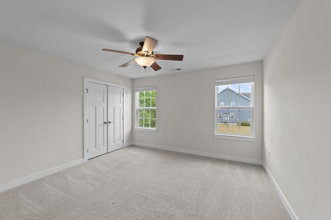 Building Photo - 3700 Horton Hill Dr