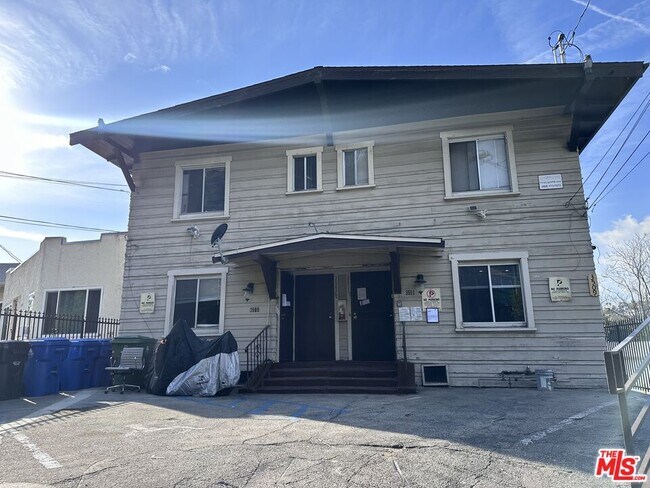 Building Photo - 3511 N Griffin Ave