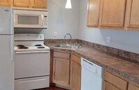 Building Photo - 550 Lowell Ave