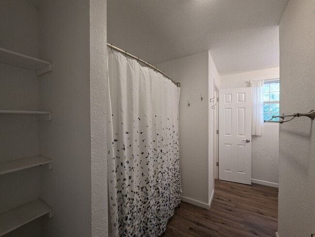 Building Photo - 3 Bedroom/2 Bathroom House in Batesville
