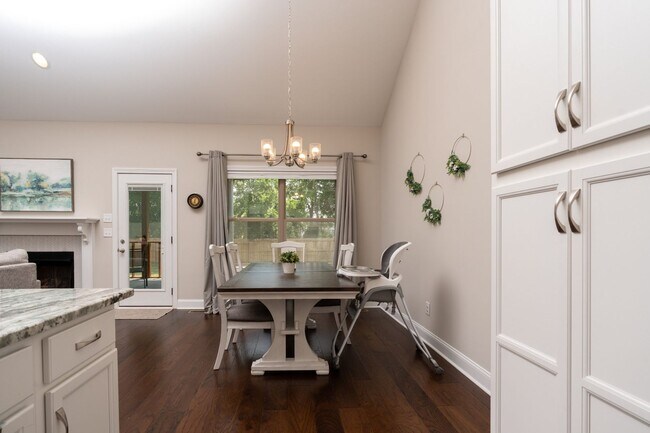Building Photo - Beautiful 4-Bedroom Home with Bonus Room