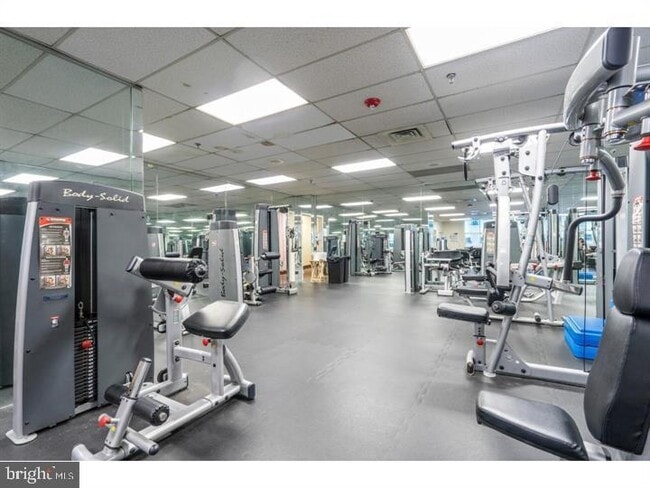 Building Photo - 3900 W Ford Rd