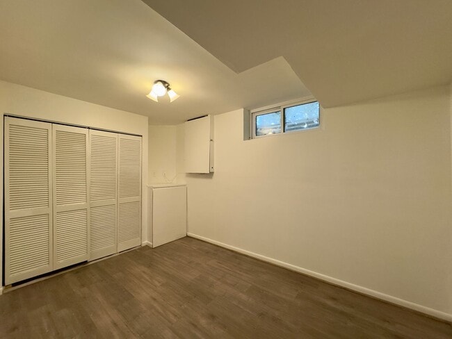 Building Photo - Charming 2 Bedroom/1.5 Bathroom Home in Randallstown, MD!