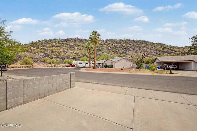 Building Photo - 13832 N 17th Ave
