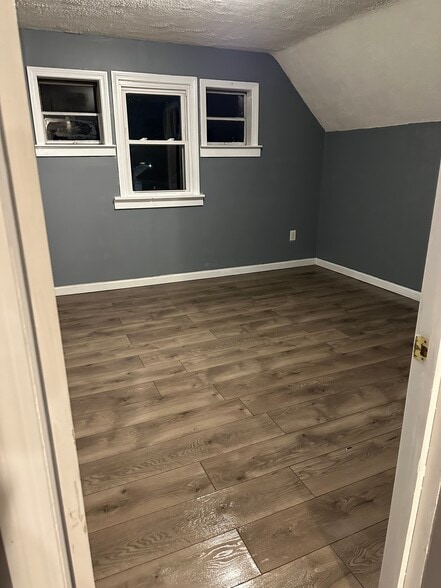 Bedroom 4 - 405 Blatchley Ave