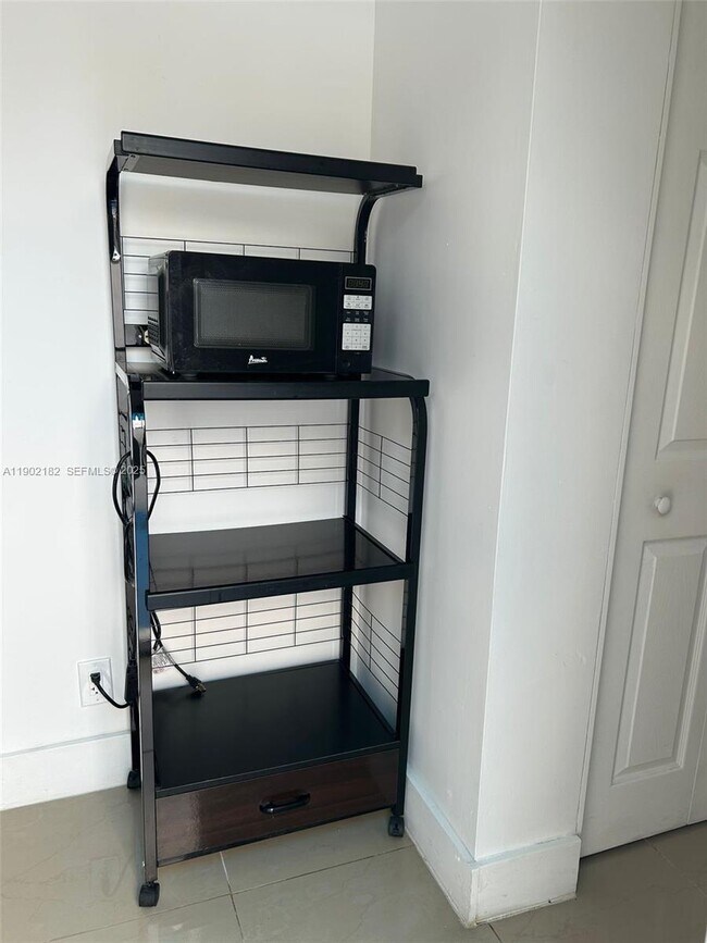 Building Photo - 1351 NW 132nd Terrace