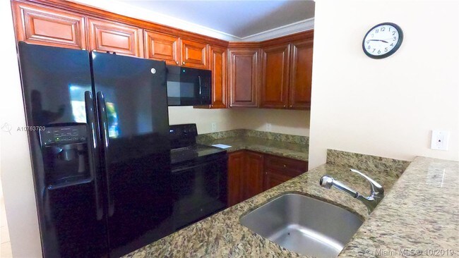 Building Photo - 400 SW 2nd St