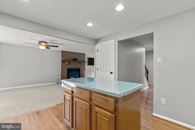 Building Photo - 8428 Braddock Way