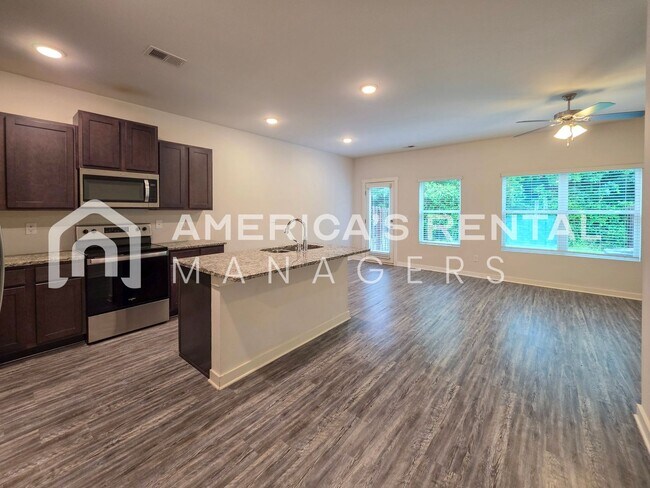 Building Photo - Modern Living in The Heights!