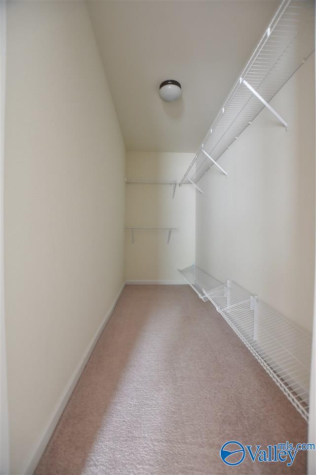 Building Photo - 15395 Mill Valley Dr