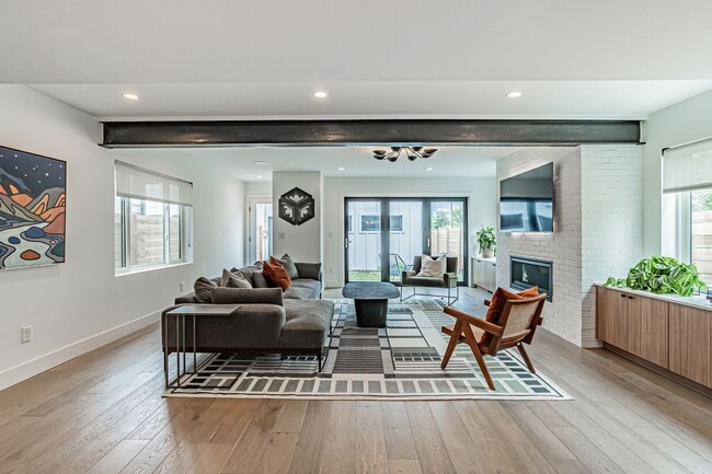 Building Photo - Luxury 3BD, 2.5BA Sloan's Lake Home with Top Floor Flex Room