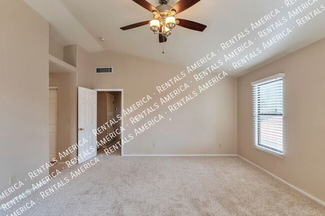Building Photo - 10327 N Mineral Spring Ln