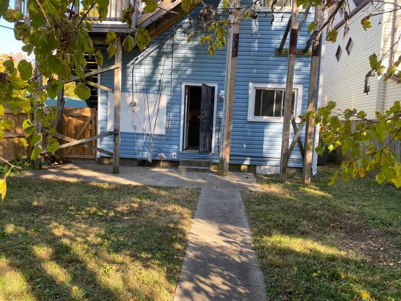 Building Photo - 4002 Southern Pky