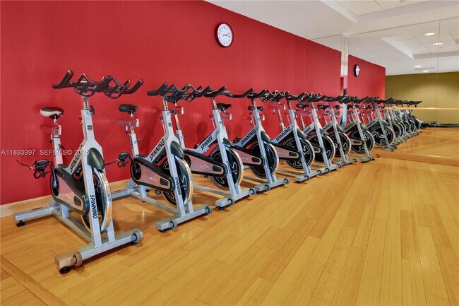 Building Photo - 900 Biscayne Blvd