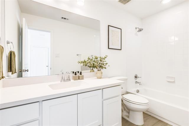 Building Photo - 4221 Sandhills Ln