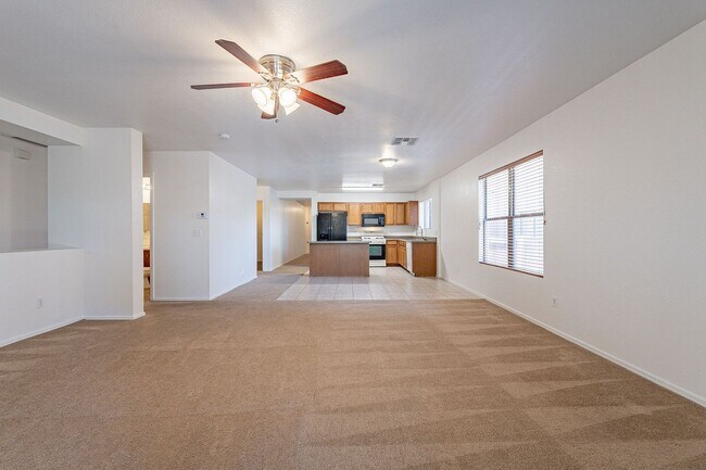 Building Photo - Spacious Oro Valley 4-Bedroom Rental with Modern Comforts