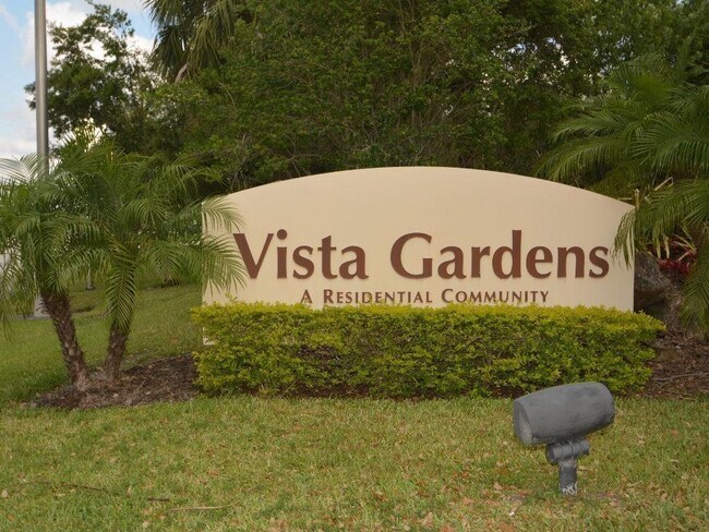 Building Photo - 23 Vista Gardens Trail