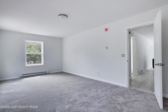 Building Photo - 458 Country Pl Dr