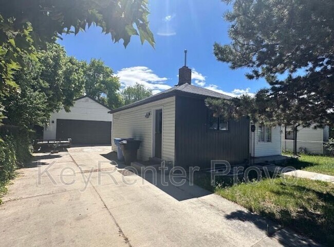 Building Photo - 494 N Emery Ave