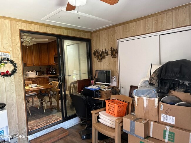 Building Photo - 119 Lowens Strasse