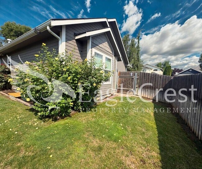Building Photo - Contemporary Home With A Covered Patio & Quartz Countertops