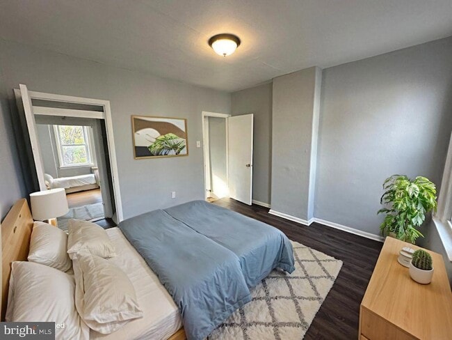 Building Photo - 2028 Haworth St