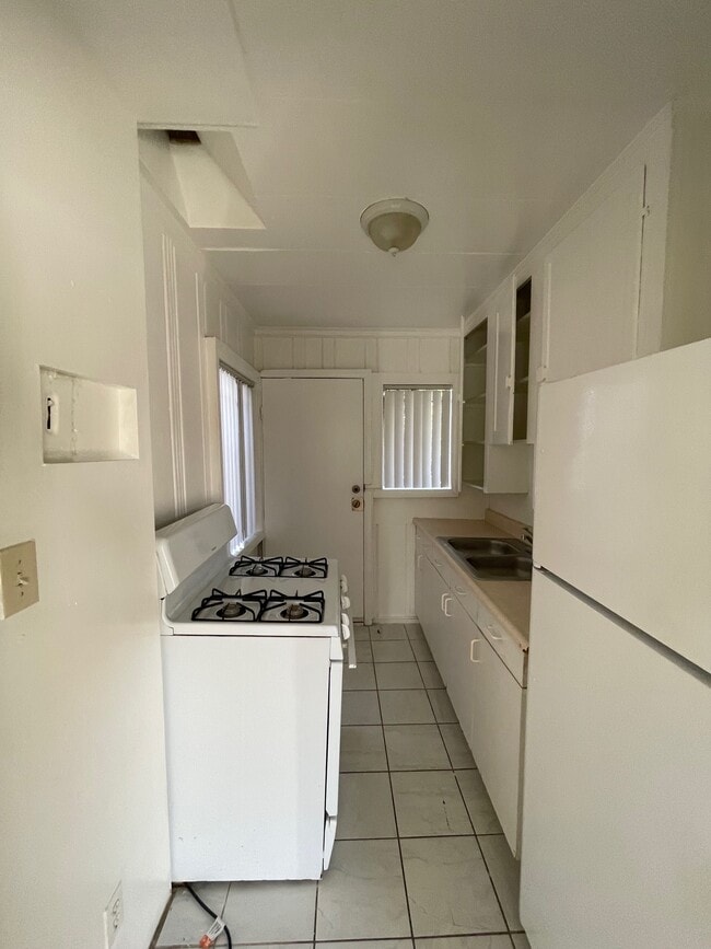 Building Photo - 4972 El Cajon Blvd