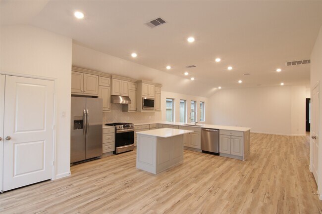 Building Photo - 2511 Chestnut Oak Cir