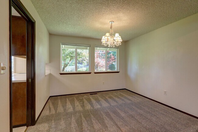 Building Photo - Beautiful View-Quiet Twin Lakes Neighborhood