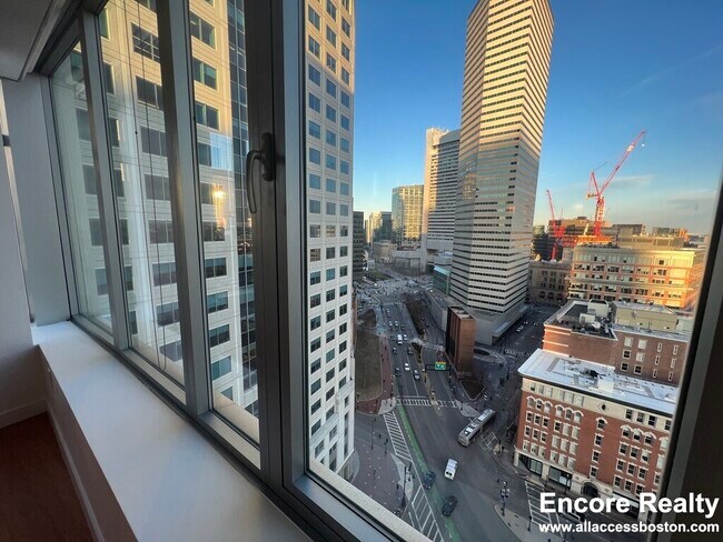 Building Photo - 120 Kingston St