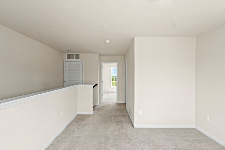 Building Photo - 7113 Brick Kiln Cir