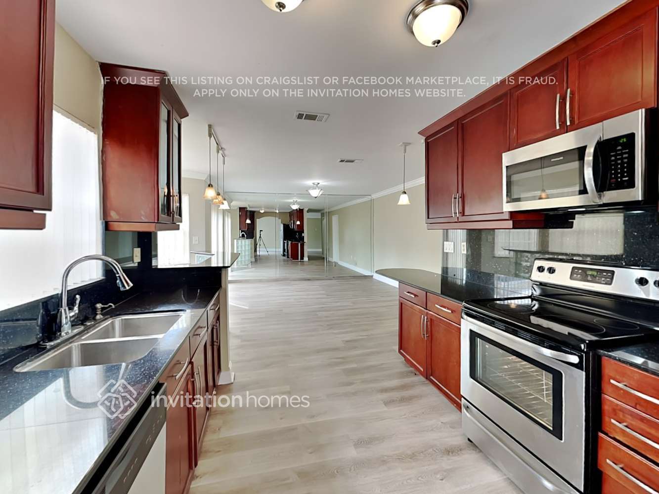 Building Photo - 18925 NW 78th Ct