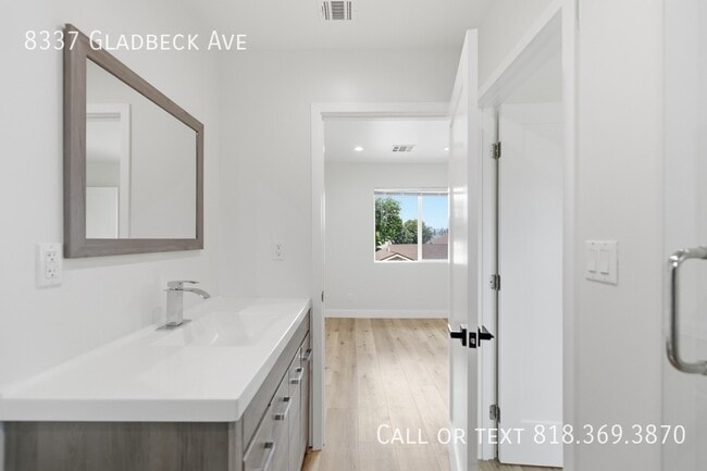 Building Photo - 8337 Gladbeck Ave