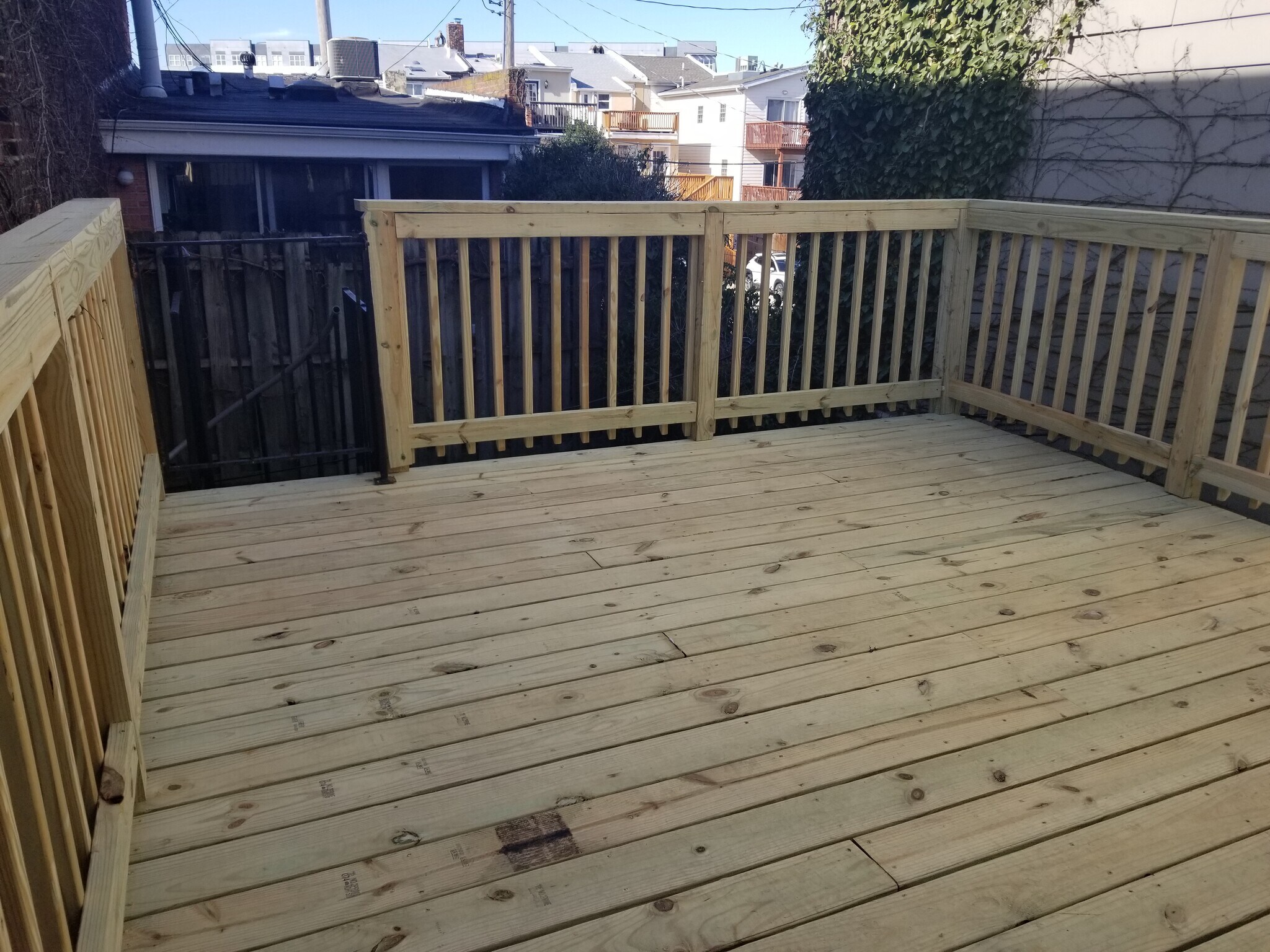 Building Photo - 1130 S Charles St