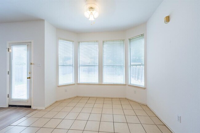 Building Photo - 13432 Moscow Trail