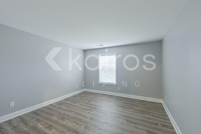 Building Photo - 141 Whitton Ct