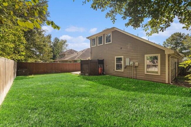 Building Photo - 139 N Hawkhurst Cir
