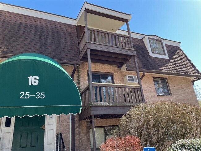 Building Photo - 16 Erick Rd