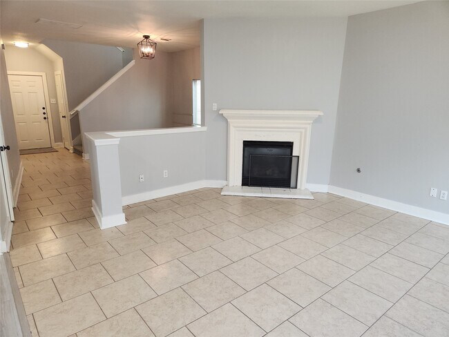 Building Photo - 20911 Walder Ct