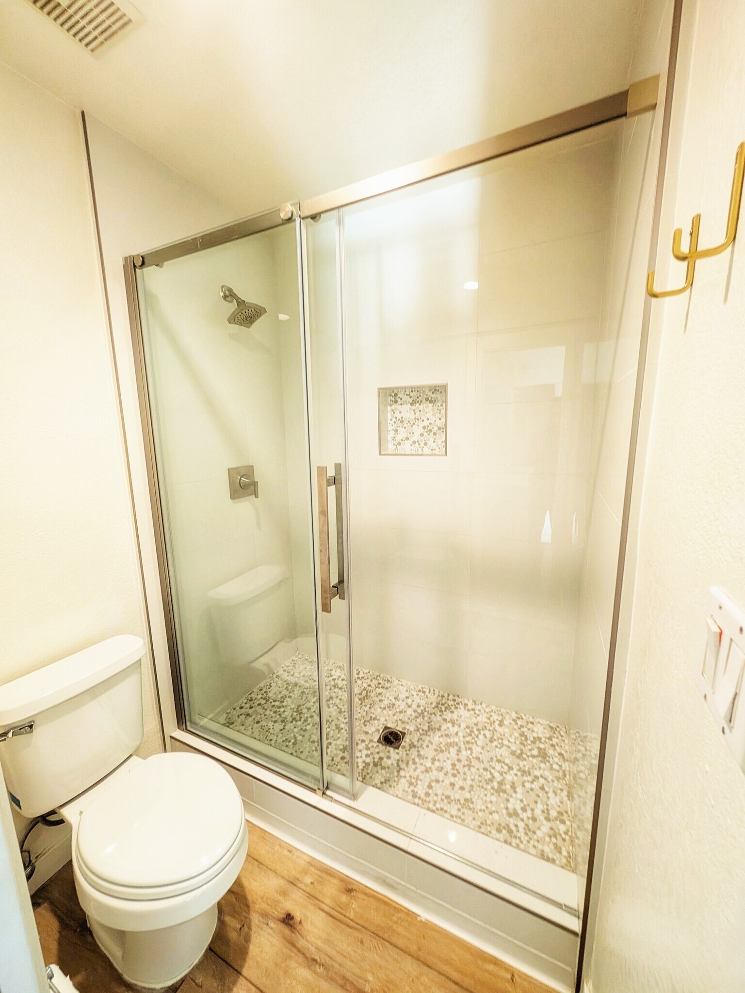 Recently updated primary bath - 45390 Driftwood Dr