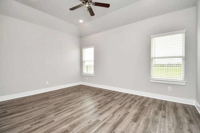 Building Photo - Welcome to the Elm — Single-Level Charm, Modern Style.
