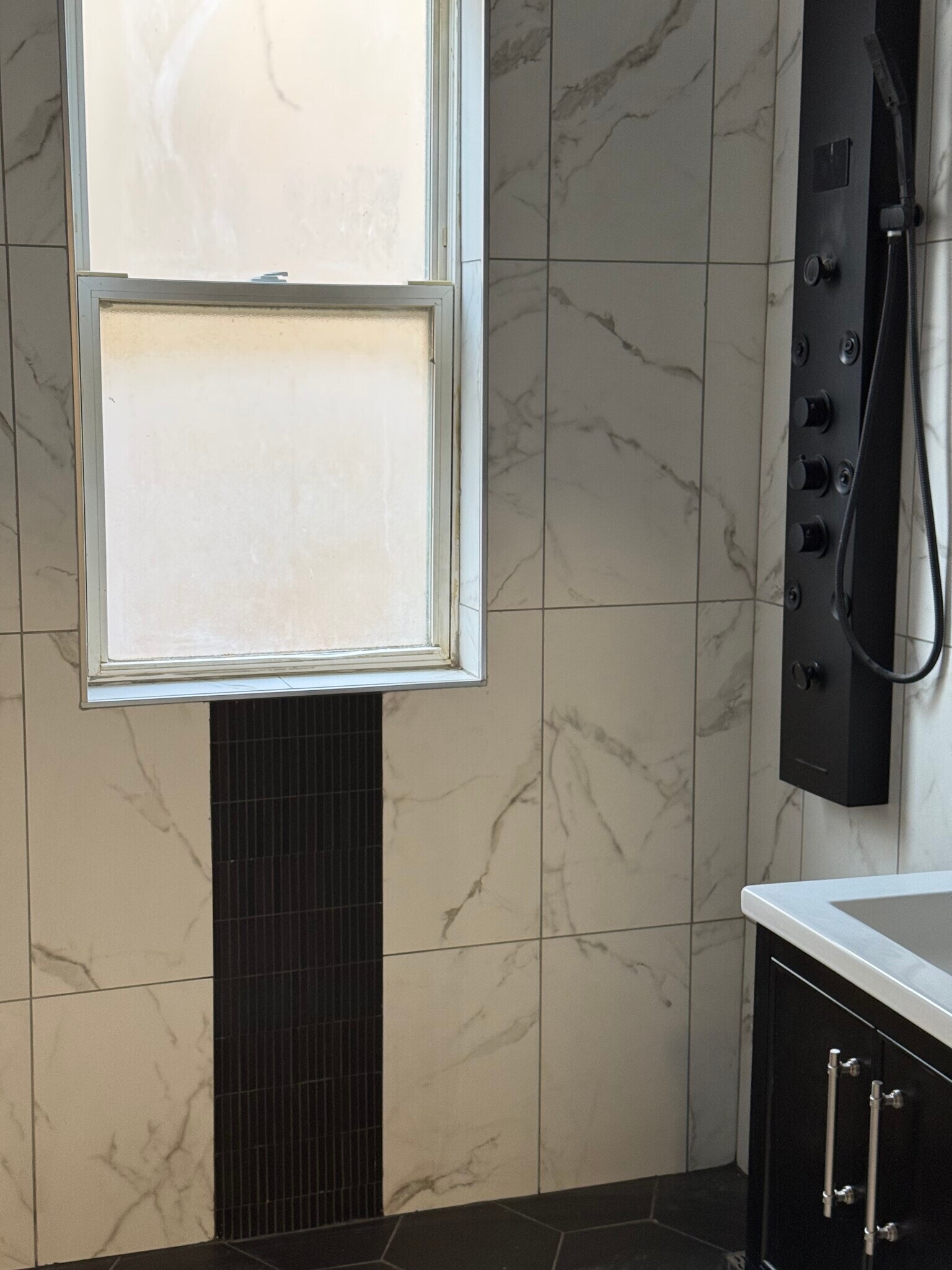 Building Photo - 7123 S Cornell Ave