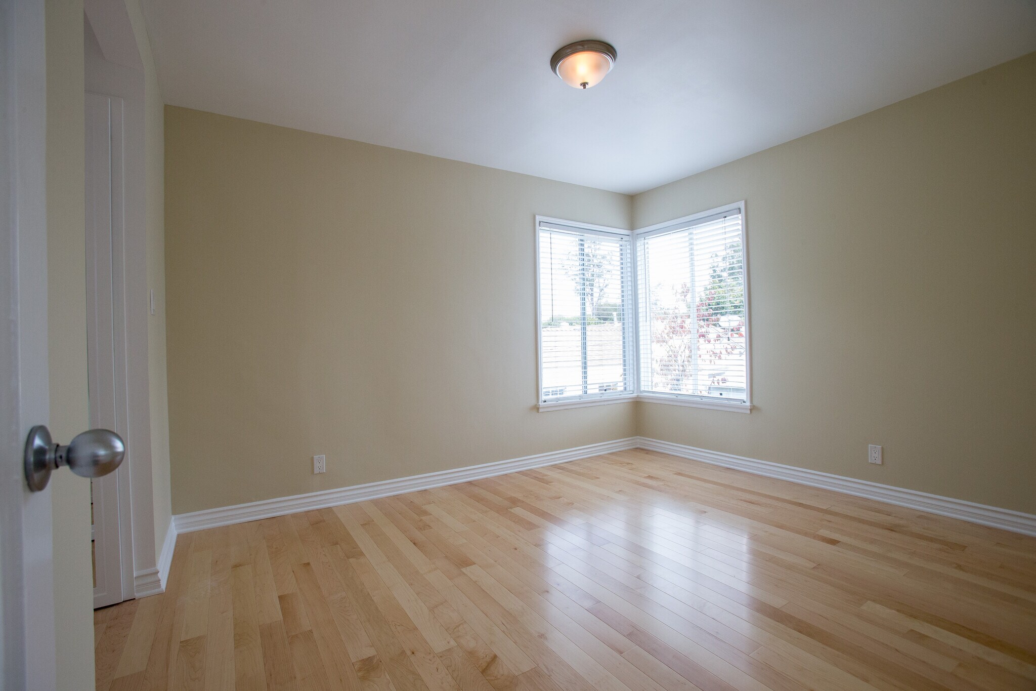 Bedroom - 5916 Ernest Ave